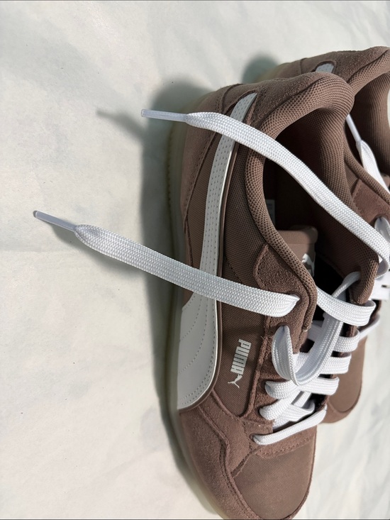 Puma Shoes - Puma Women's Sneakers in Mauve with White Laces